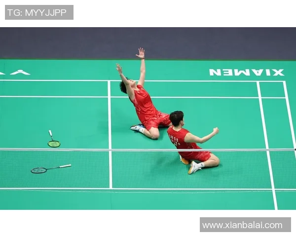 成都羽毛球队在世界杯预选赛中以54分稳居积分榜首位